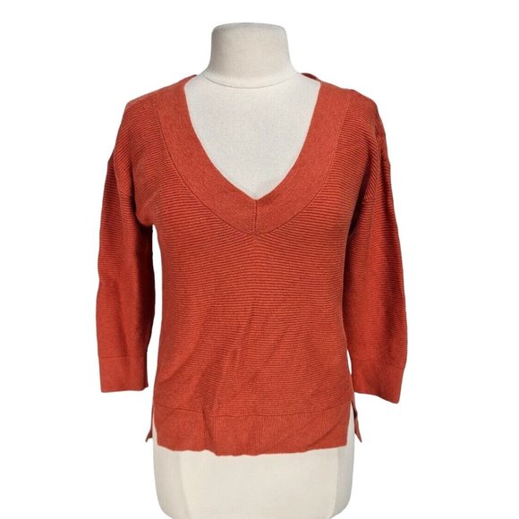 WHITE HOUSE BLACK MARKET Womens V-Neck Sweater Size S Burnt Orange Long SLV 155P - Picture 1 of 5